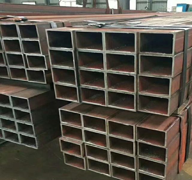 Q345B無縫方矩管.jpg Q345B無縫方矩管.jpg